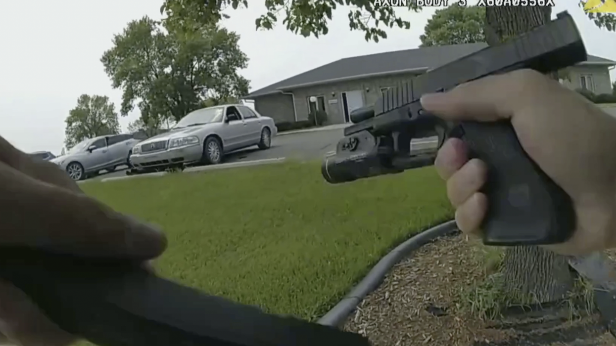 Intense bodycam video of hero cop neutralizing Syrian refugee armed with 1,800 rounds of ammo and explosives, possibly thwarting mass casualty event in Fargo