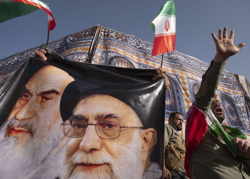 Iran fires missiles at US troops on bases in Qatar and Iraq