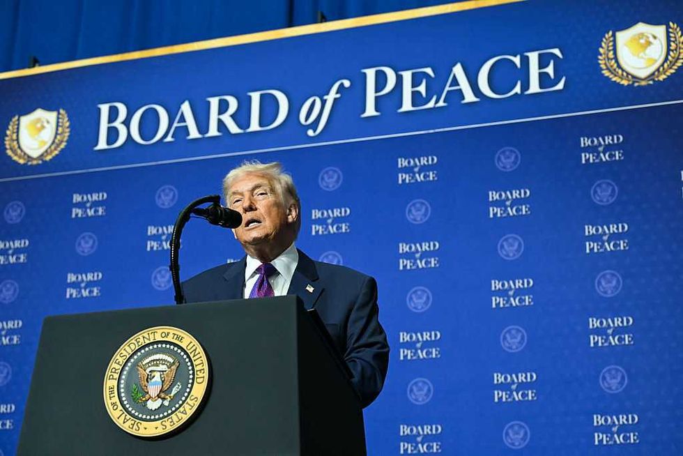 Iran strike looms as Trump hosts Board of Peace