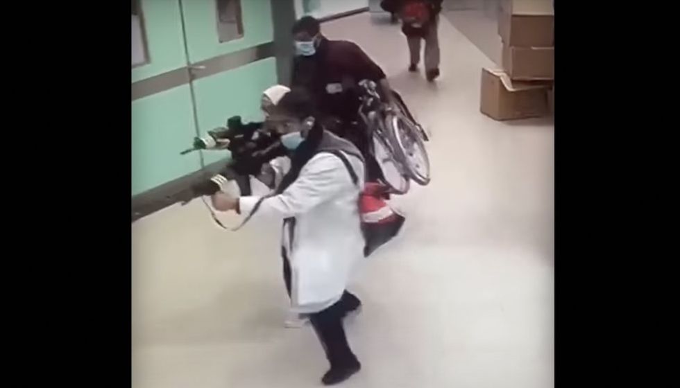 Israeli commandos raid West Bank hospital while disguised as doctors‚ Muslim women and kill 3 Palestinian militants: Report