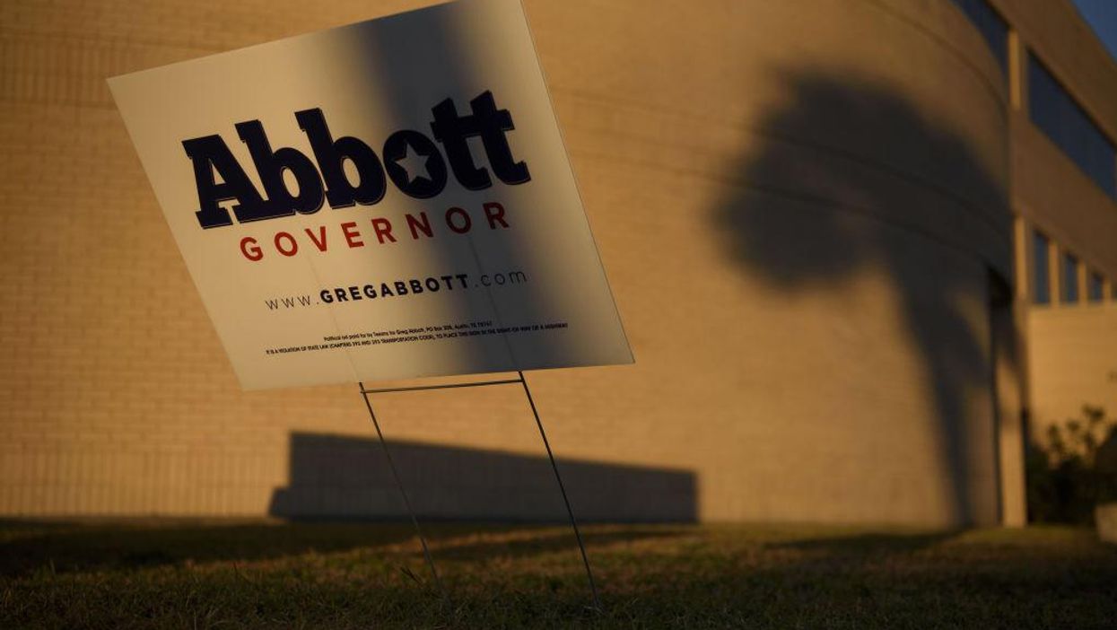 'It's a gimmick': Abbott plan to bus illegal immigrants to D.C. slammed for being voluntary