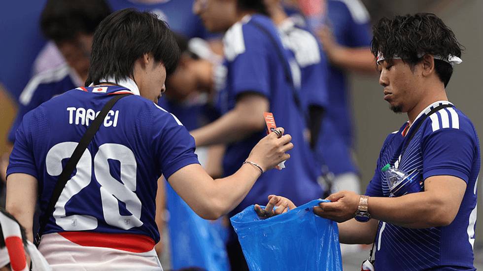 Japanese soccer fans show Texas what being a good foreign guest actually looks like