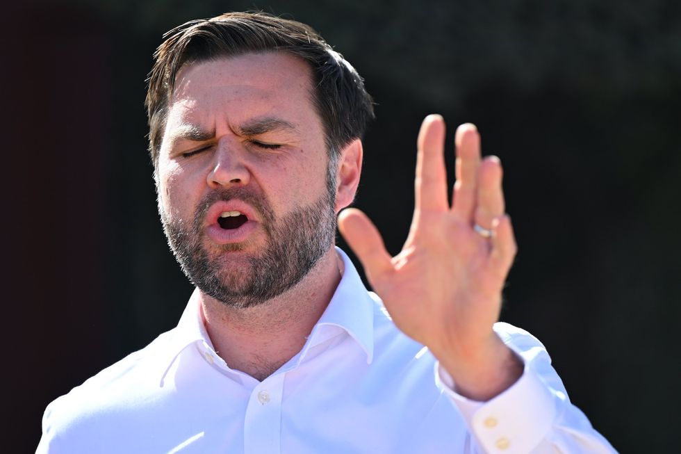 JD Vance slaps down Republican senators anonymously quoted in 'hit piece' by 'dumbest journalist in Washington'