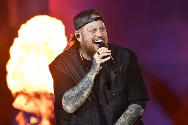 Jelly Roll receives second chance, thanks to Tennessee governor's Christmas season tradition