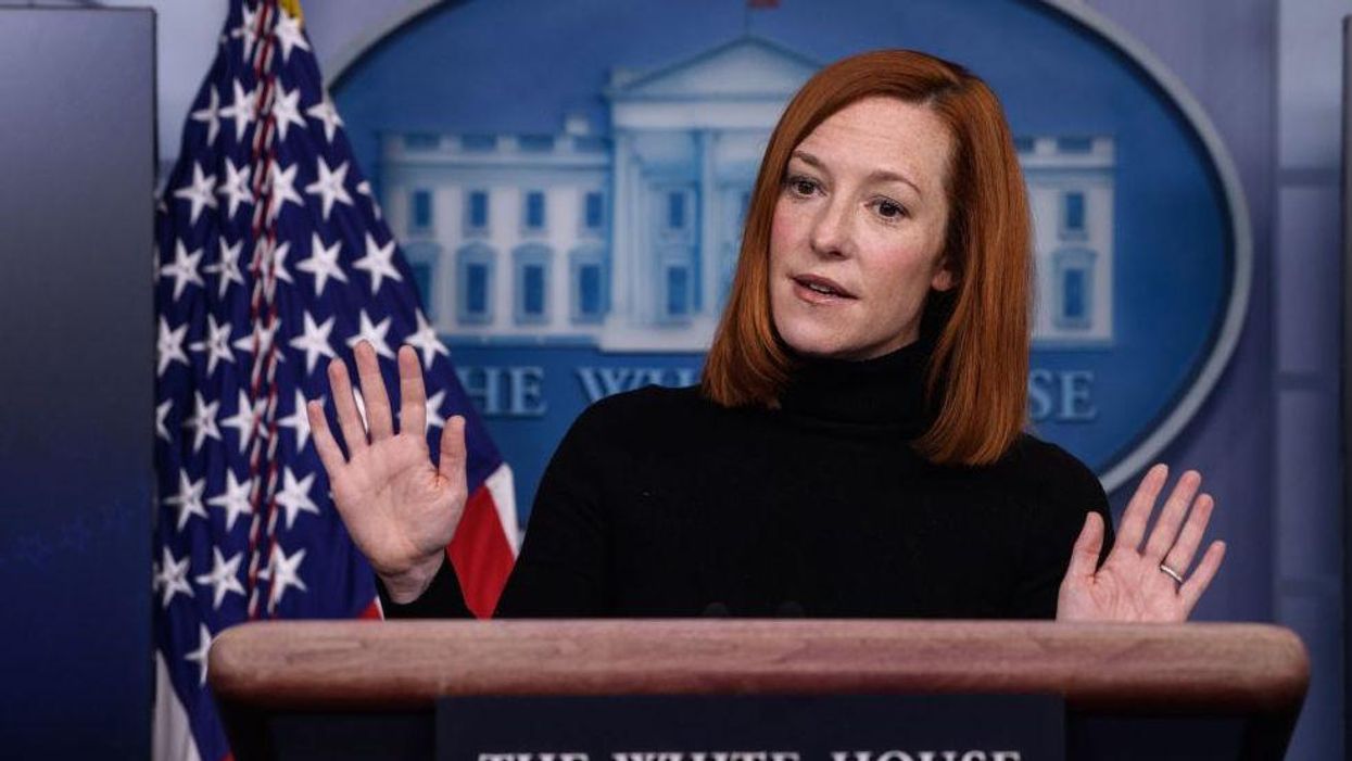 Jen Psaki squirms when confronted by Fox News reporter over White House claim that GOP defunded police