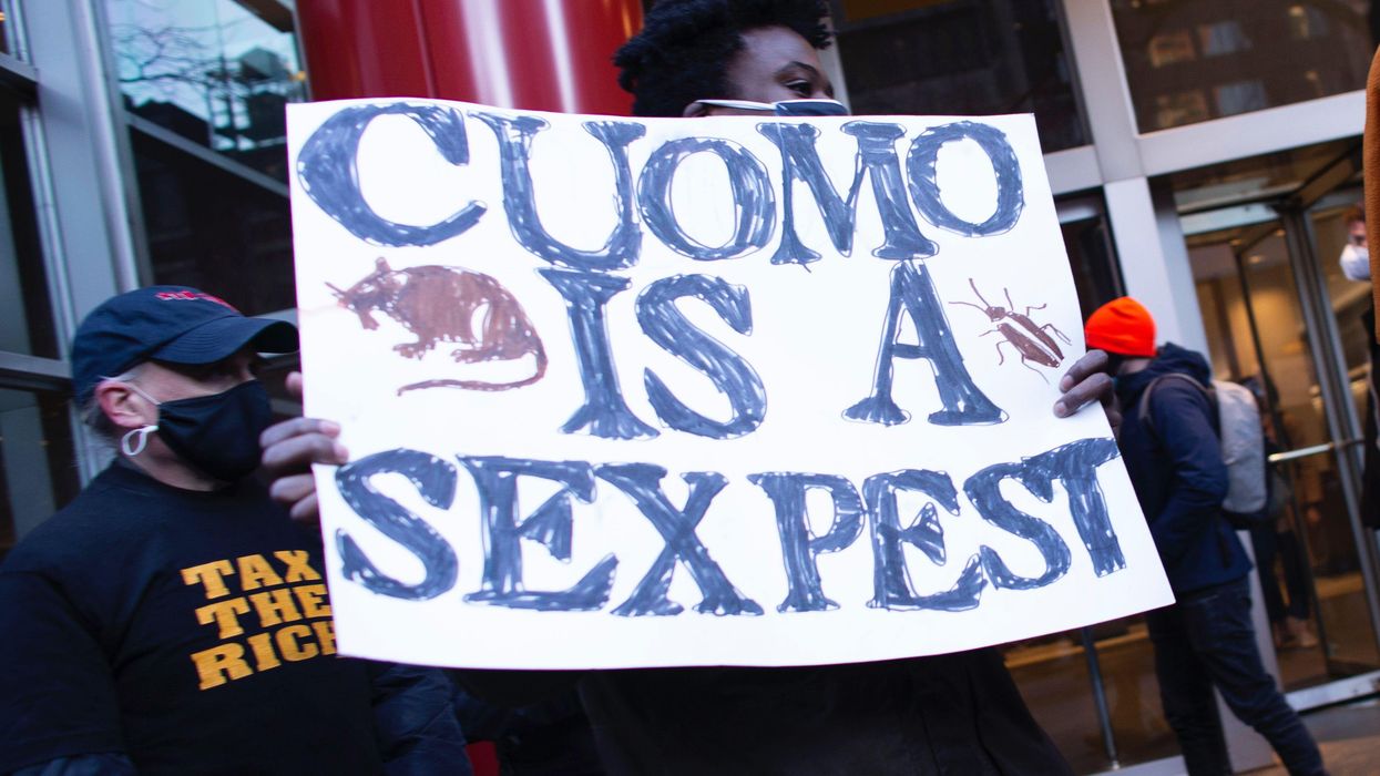 Jimmy Kimmel, Trevor Noah rip Gov. Andrew Cuomo over sexual misconduct allegations: 'You're so dumb you shouldn't be in office'