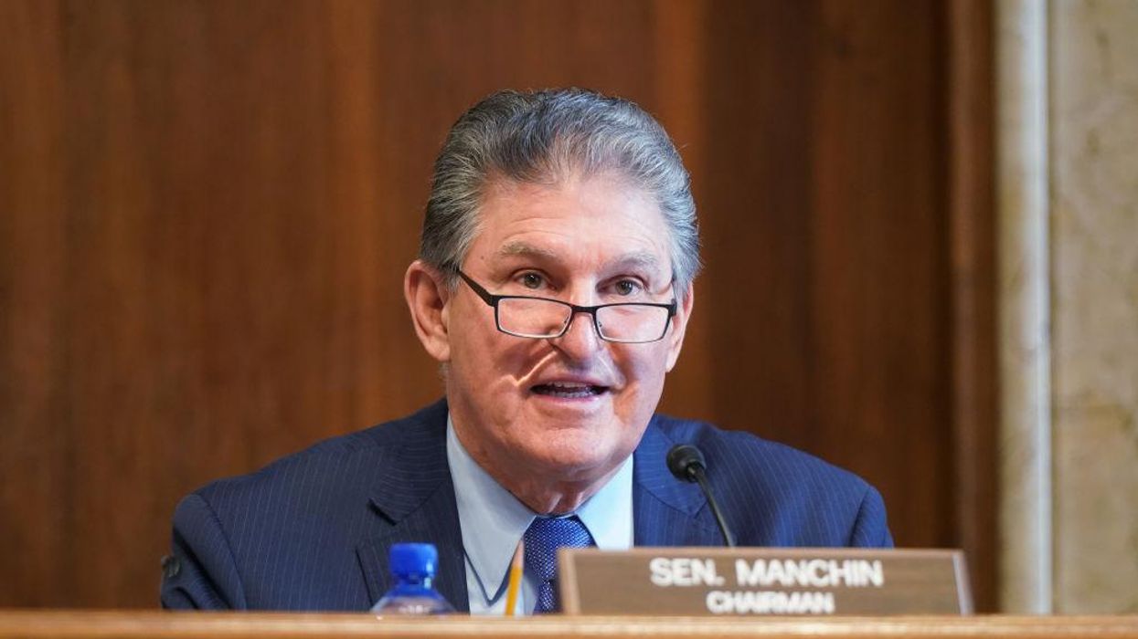 Joe Manchin won't support a SCOTUS nominee if hearings are held too close to a presidential election, says 'I'm not going to be hypocritical'