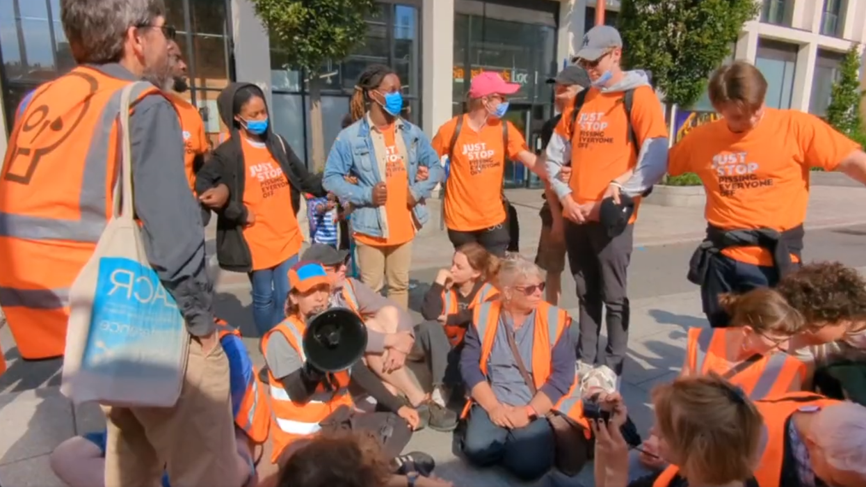 'Just stop p**sing everyone off': Anti-oil protesters prevented from blocking road by suspicious counter-protesters