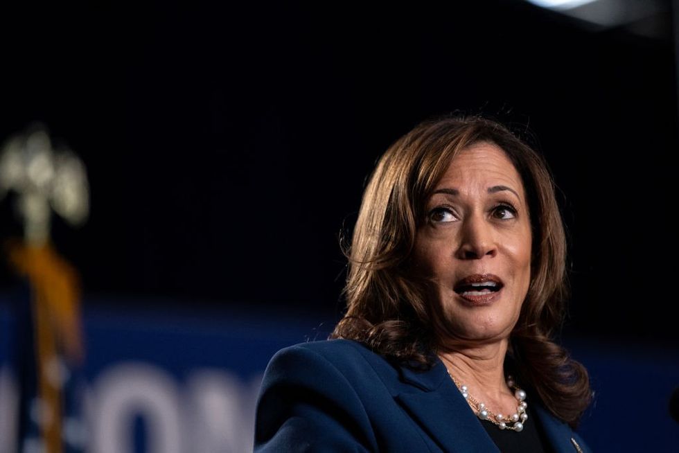 Kamala Harris doubles down on blue — but not the Blue Wall