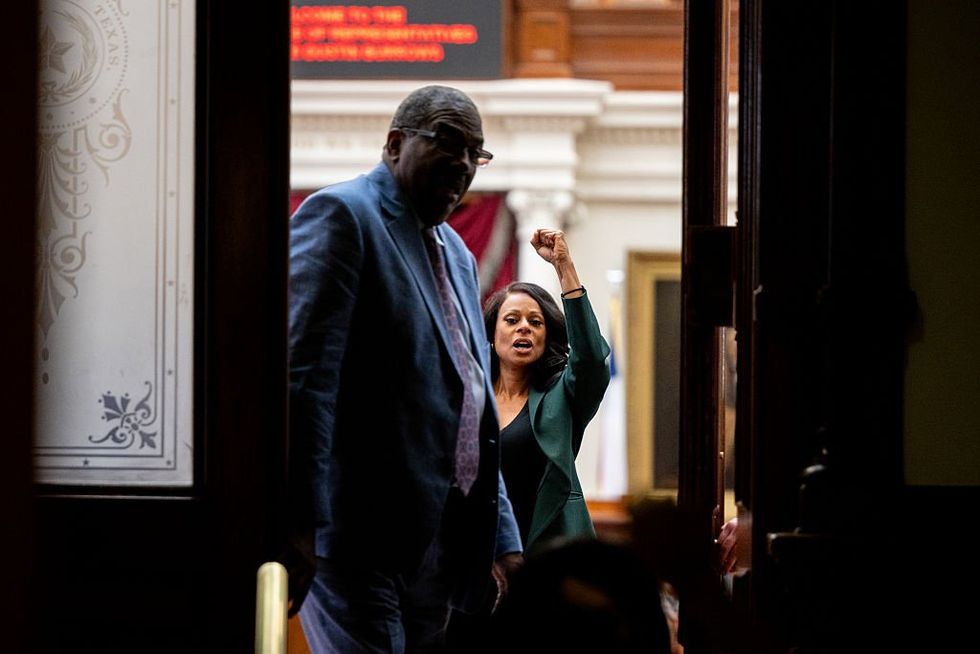 Kamala, Hillary champion Texas Democrats who camped out at statehouse, engaged in 'bad Kabuki theater'