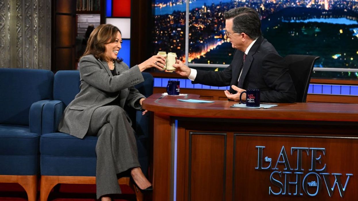 Kamala's comedy cult: Late-night hosts venerate veep