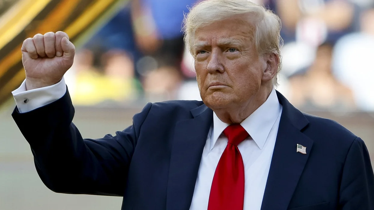 Karoline Leavitt releases health update on Trump after questions arise from swelling seen in photos