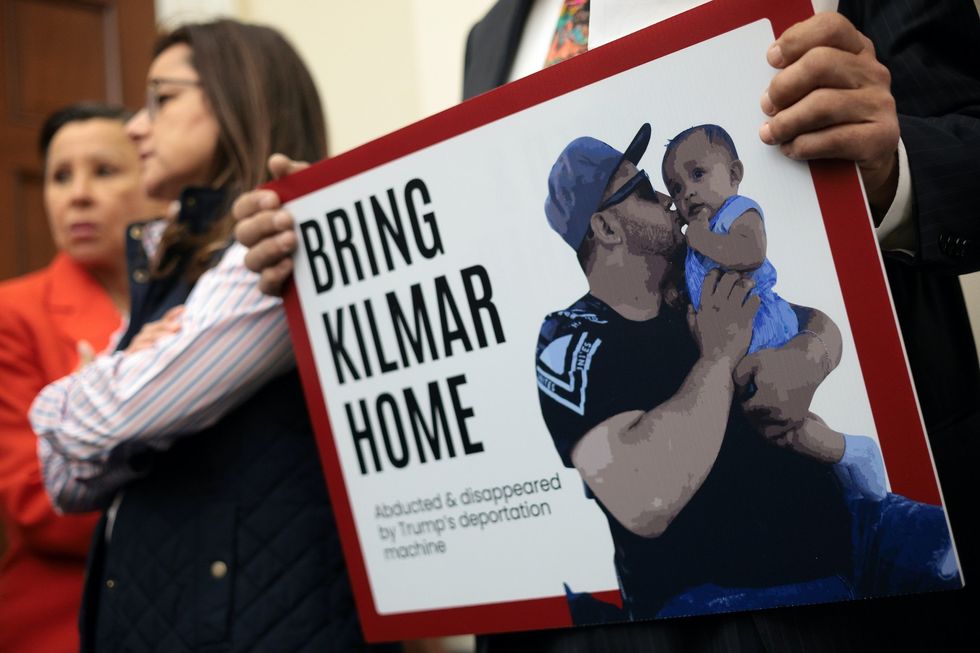 Kilmar Abrego Garcia reportedly on the way back to US — to face criminal charges