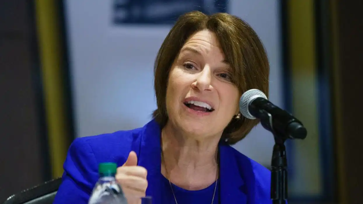 Klobuchar running for Minnesota governor on anti-ICE platform