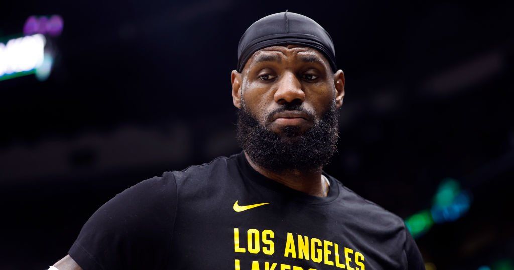 LeBron James is still upset about not getting unanimous MVP vote in 2013 — compares himself to Beyonce at the Grammys