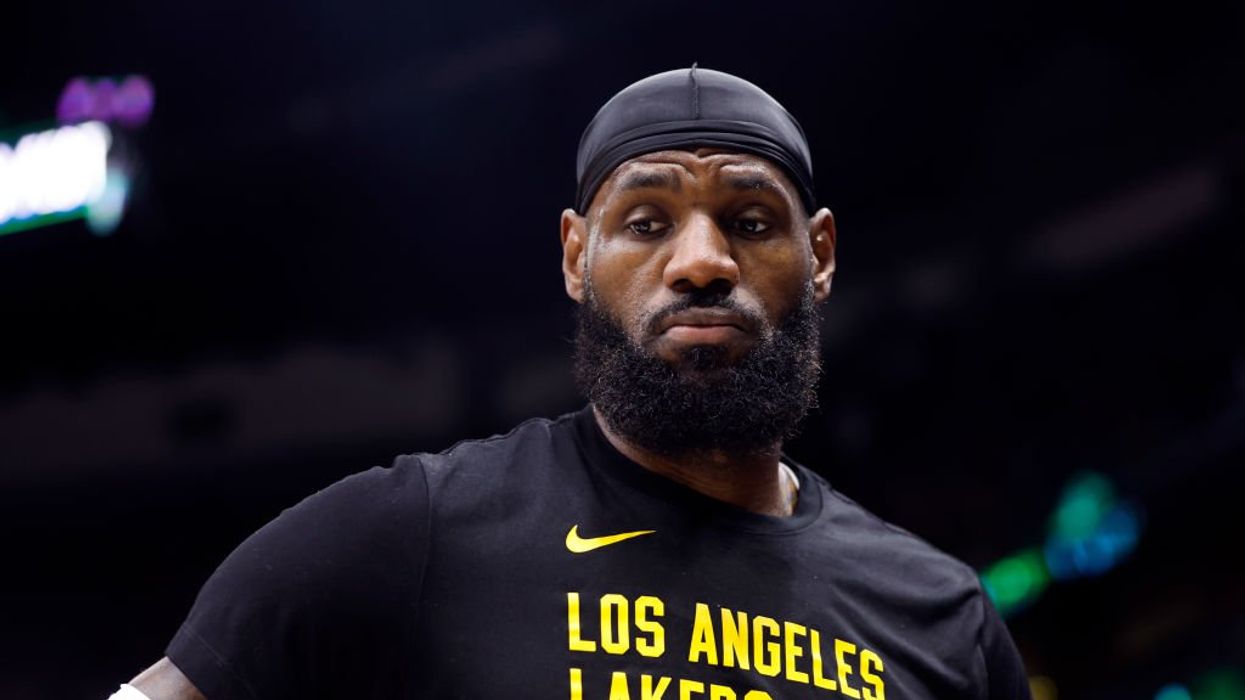 LeBron James is still upset about not getting unanimous MVP vote in 2013 — compares himself to Beyonce at the Grammys