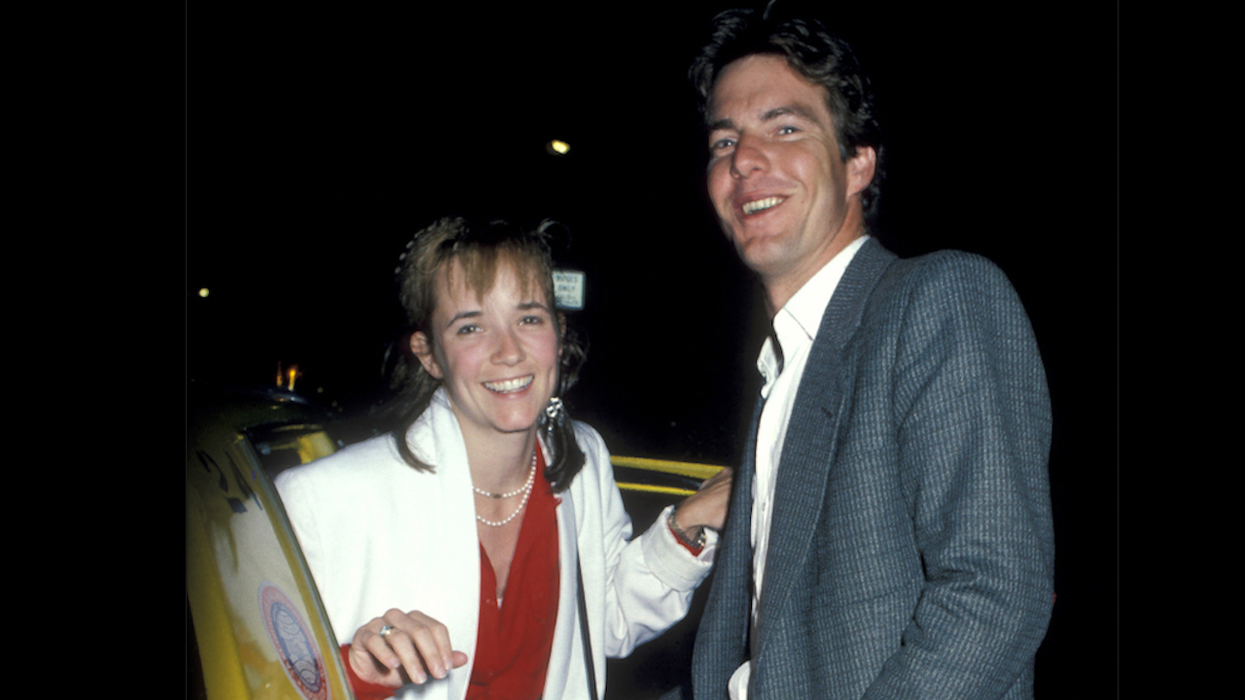 Left-wing actress throws former flame Dennis Quaid under the bus over his Trump support: 'Vote blue to stop the stupid'