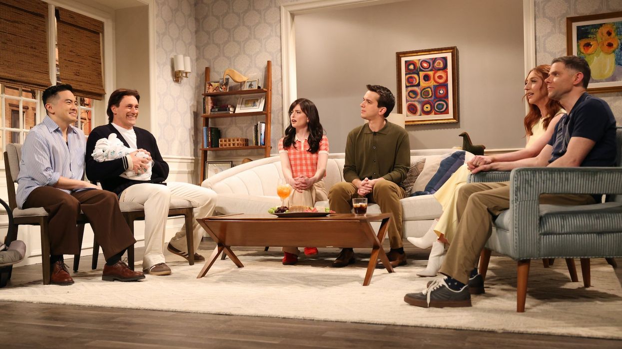 Liberals outraged at gay dad adoption sketch on 'SNL,' but many on the right love it