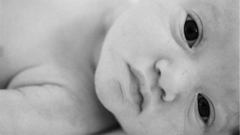 Life hack: Look into the eyes of a newborn baby