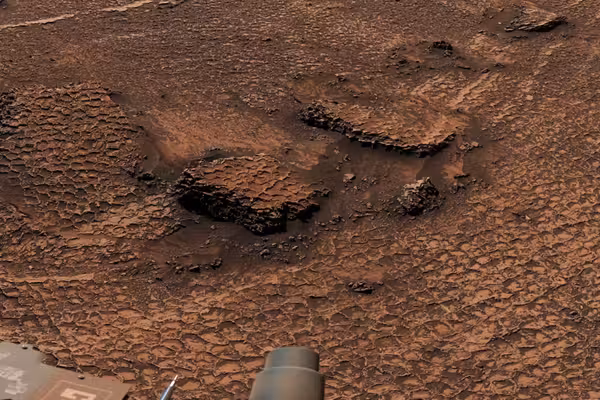 LIFE ON MARS? Bizarre formation in NASA photo sparks red planet conspiracy theory