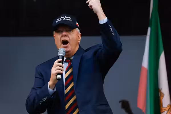 Lindsey Graham feverishly demands ANOTHER Middle Eastern conflict: 'Fly with Israel'