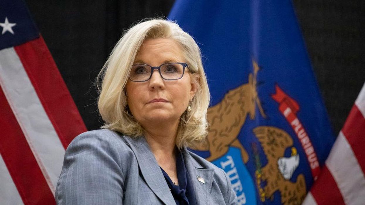 Liz Cheney absolutely gushes over Nancy Pelosi as 'tremendous leader' with 'historic consequence'