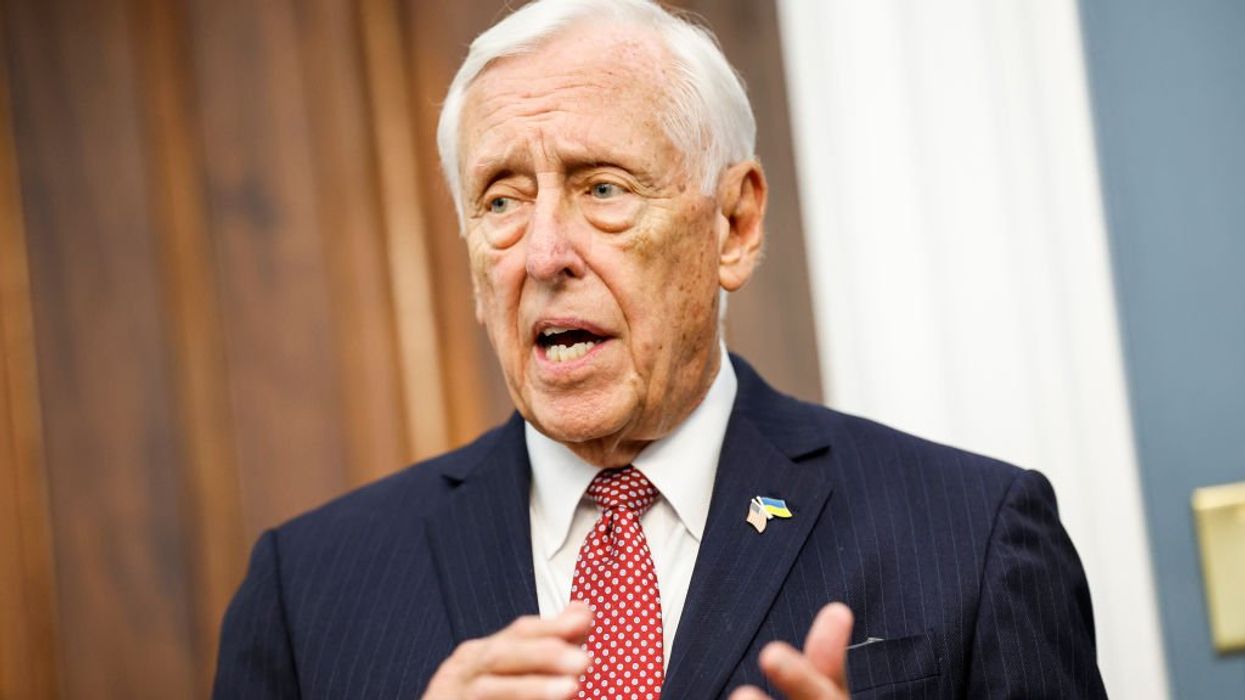 Longtime Democrat leader Rep. Steny Hoyer suffers 'mild' stroke