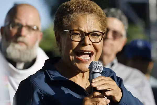 Los Angeles mayor's re-election campaign gets crushing news from 'downright devastating' poll