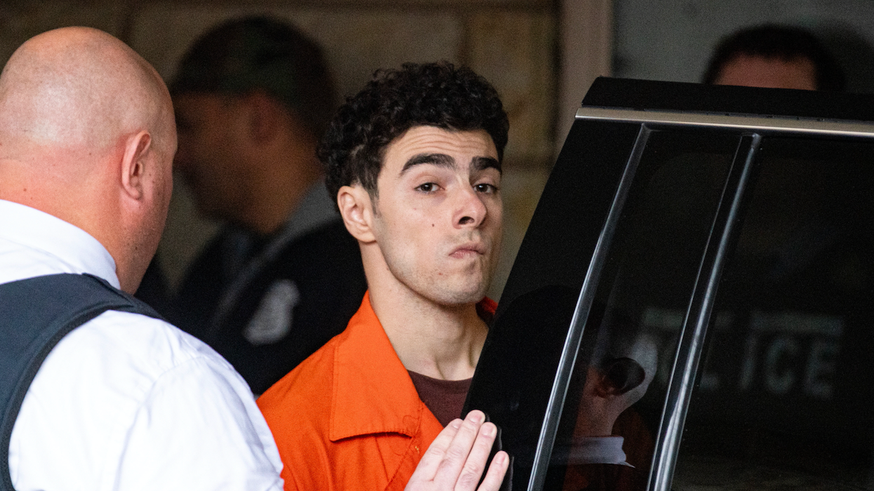 Luigi Mangione waives right to extradition hearing, headed to New York to face charges