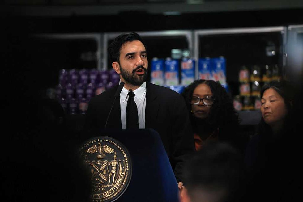 Mamdani backtracks on grocery store ID policy after critics cry ‘hypocrisy’