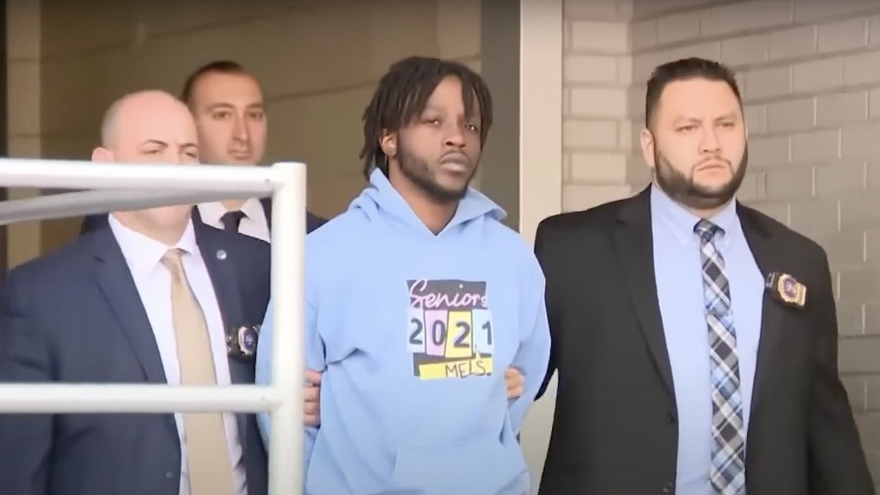 Man accused of fatally stabbing ex-con on subway train says he acted in self-defense; ex-con allegedly hit accused in face amid argument before pair wrestled on floor