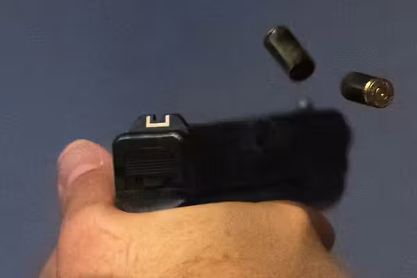Man allegedly catches burglar taking TV from his wall, turning and reaching into bag — then homeowner ends heist with his gun