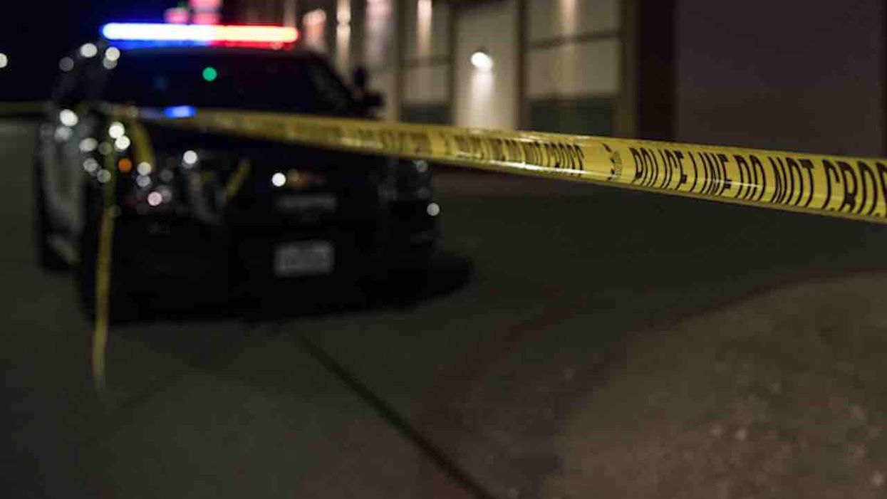 Man stabs woman multiple times, but good Samaritans come to her rescue — and attacker winds up in hospital with severe head injuries