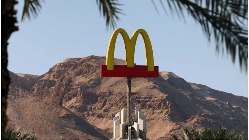 Mandami's 'food desert' lie: How millions of your tax dollars are spent fixing fake urban famine