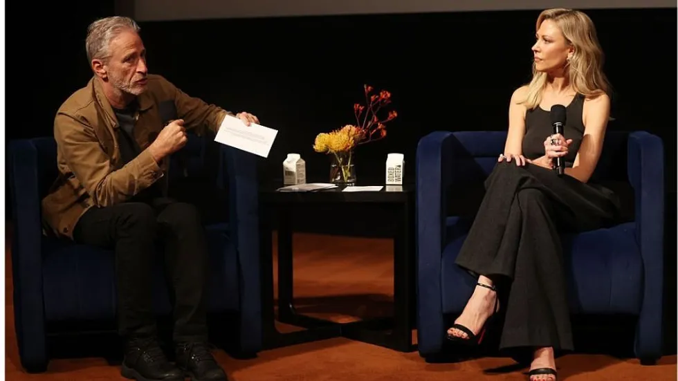 Manspreading Stewart bumps lady co-host from 'Daily Show' chair