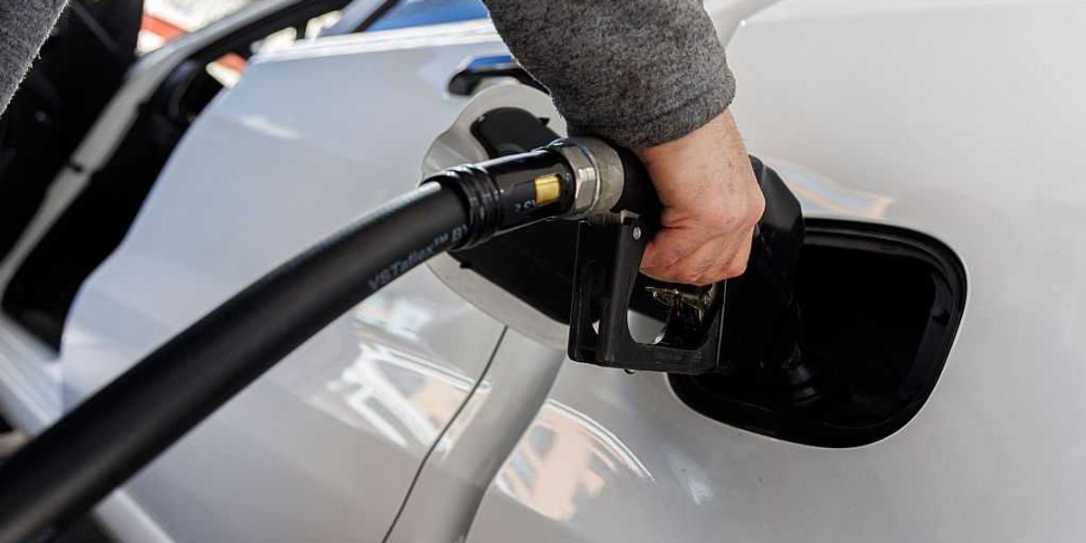 Markets respond favorably to Trump's ceasefire announcement, relieving some economic pressure