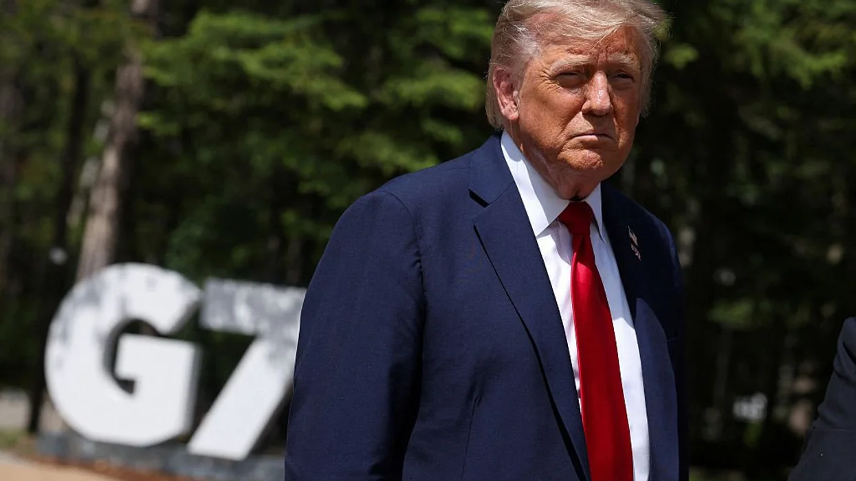 Massie, Dems seek to limit presidential war-making authority amid talk of Iranian regime change