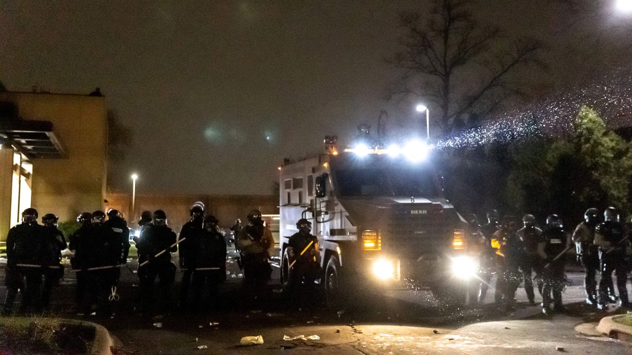 Massive crowd riots after officer-involved shooting in Minneapolis
