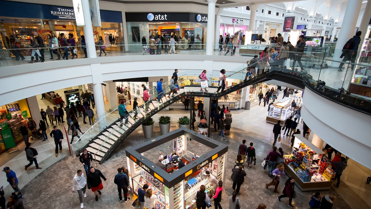 Massive mall brawl: 300 teens descend upon shopping mall, run amok, fight — even with cops. TikTok influencer set 'meetup.'