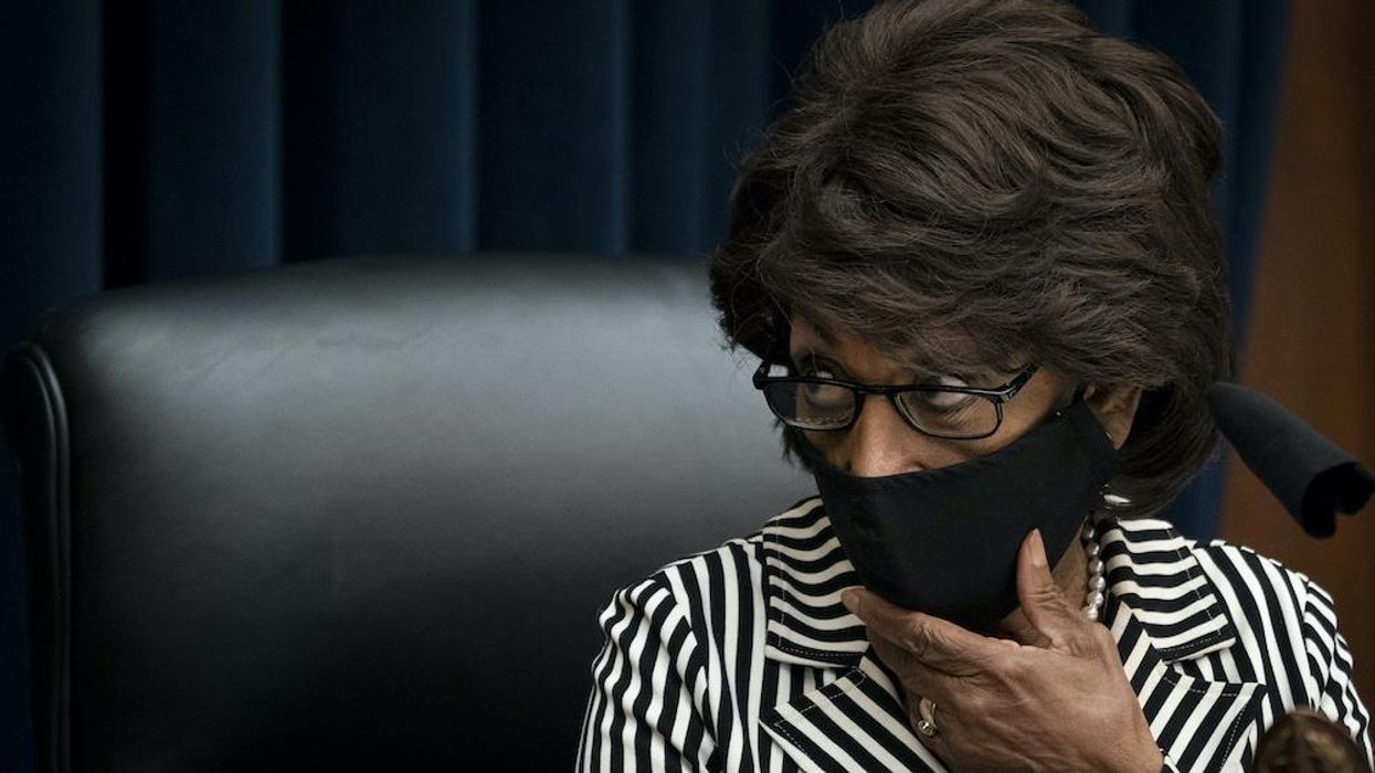 Maxine Waters claims judge in Chauvin trial said her 'words don't matter' just minutes after the judge specifically said her comments could cause the trial to be overturned