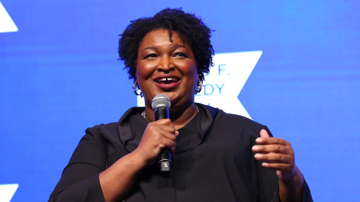 Megyn Kelly shreds Stacey Abrams' campaign statement after viral photo showed Abrams breaking school mask mandate: 'UNMASK OUR CHILDREN'