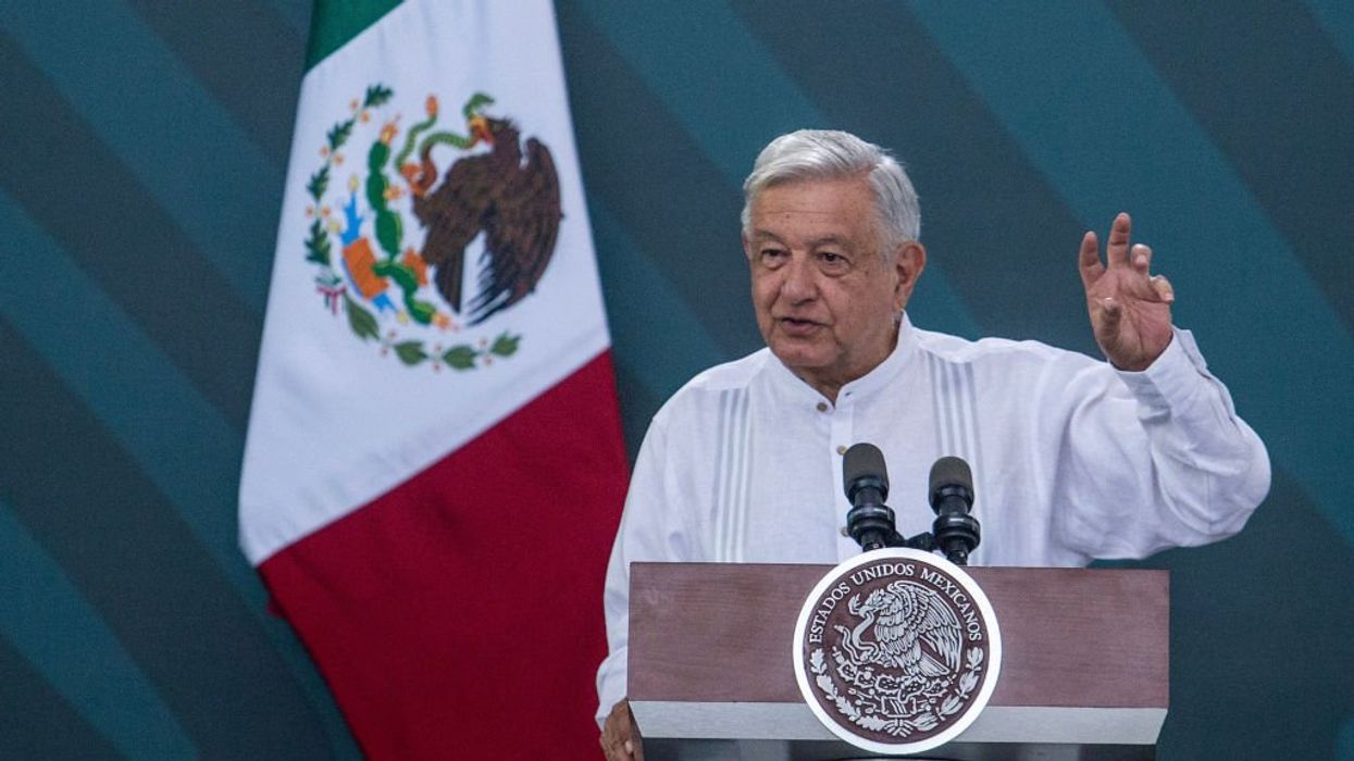 Mexican president demands $20 billion and work permits for 10 million Hispanics before offering immigration help