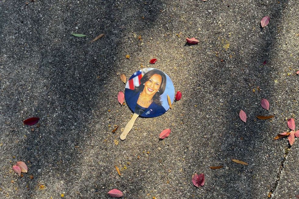 Michael Moore begs America: Vote for Kamala 'as a favor to me'