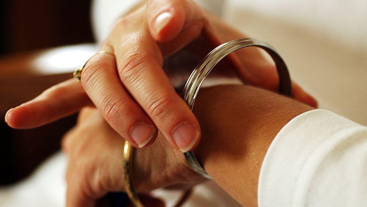 Michelin-starred chef sued for religious discrimination after asking employee to remove bracelet