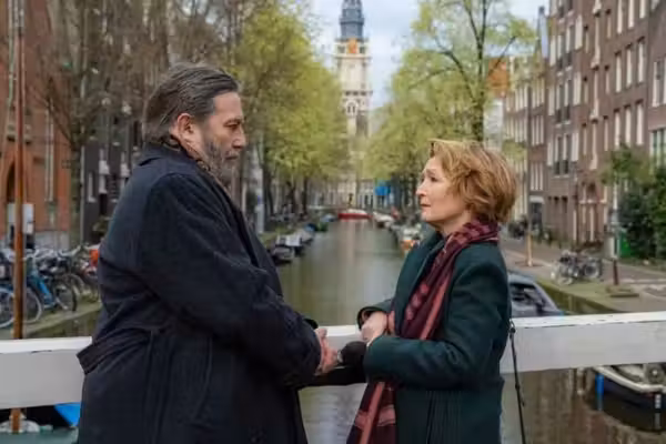 'Midwinter Break' offers a rare grown-up love story