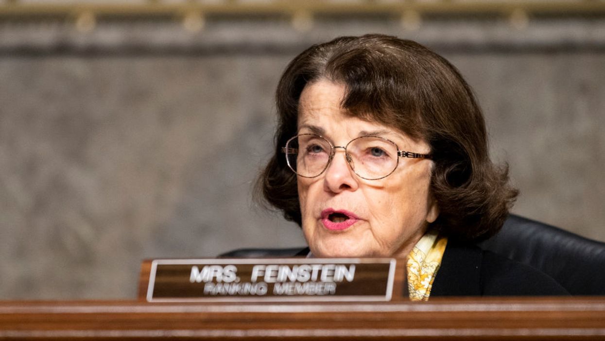 Mike Lee demands apology from Sen. Dianne Feinstein for implying Trump tweets inspire violence