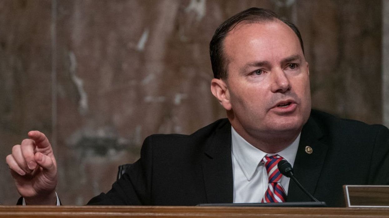 Mike Lee issues challenge to Elizabeth Warren after she claims 'right-wing extremists' have 'hijacked' Supreme Court
