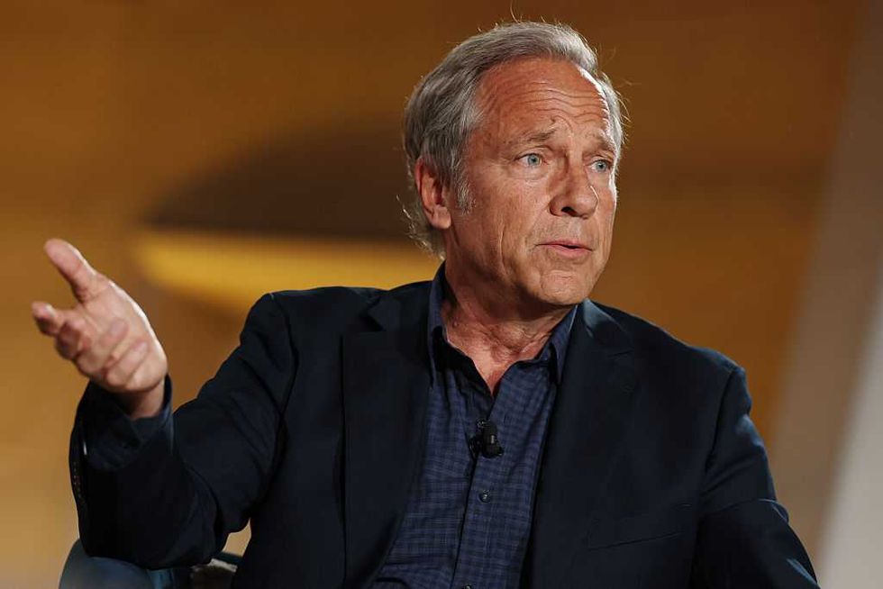 Mike Rowe nukes DSA commies, then takes a moment to bask in the fallout