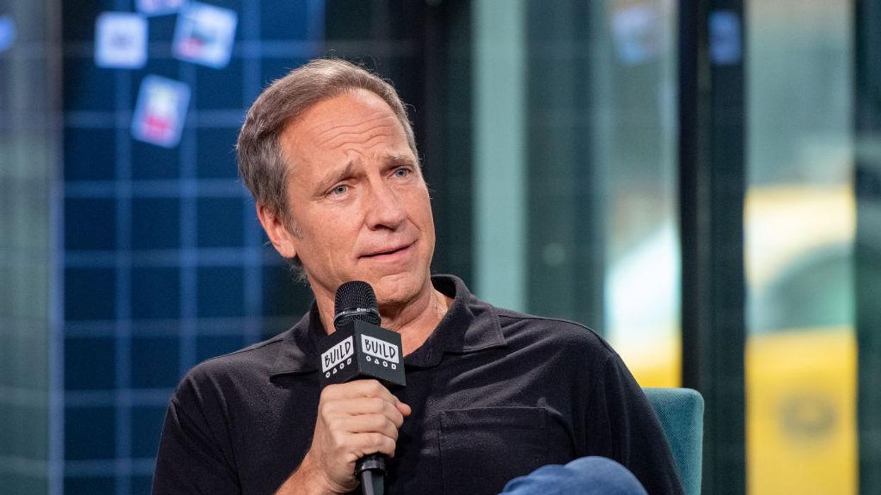 Mike Rowe takes reporter to task over hit piece claiming he’s ‘anti-anti-anti-vaxx’