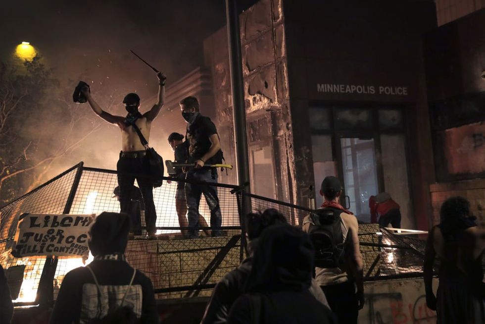 Minneapolis cops speak out about BLM riots 5 years after 3rd Precinct burned: Video